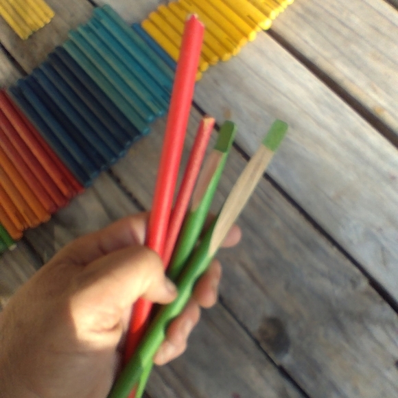 Wooden Tinker Toys Building Set Lot of 100 Pieces Wood Connectors Rods Spools - Picture 6 of 8